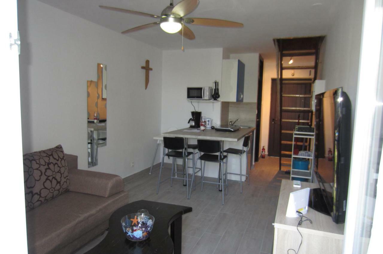 Apartman Valinor Miholascica Exterior photo