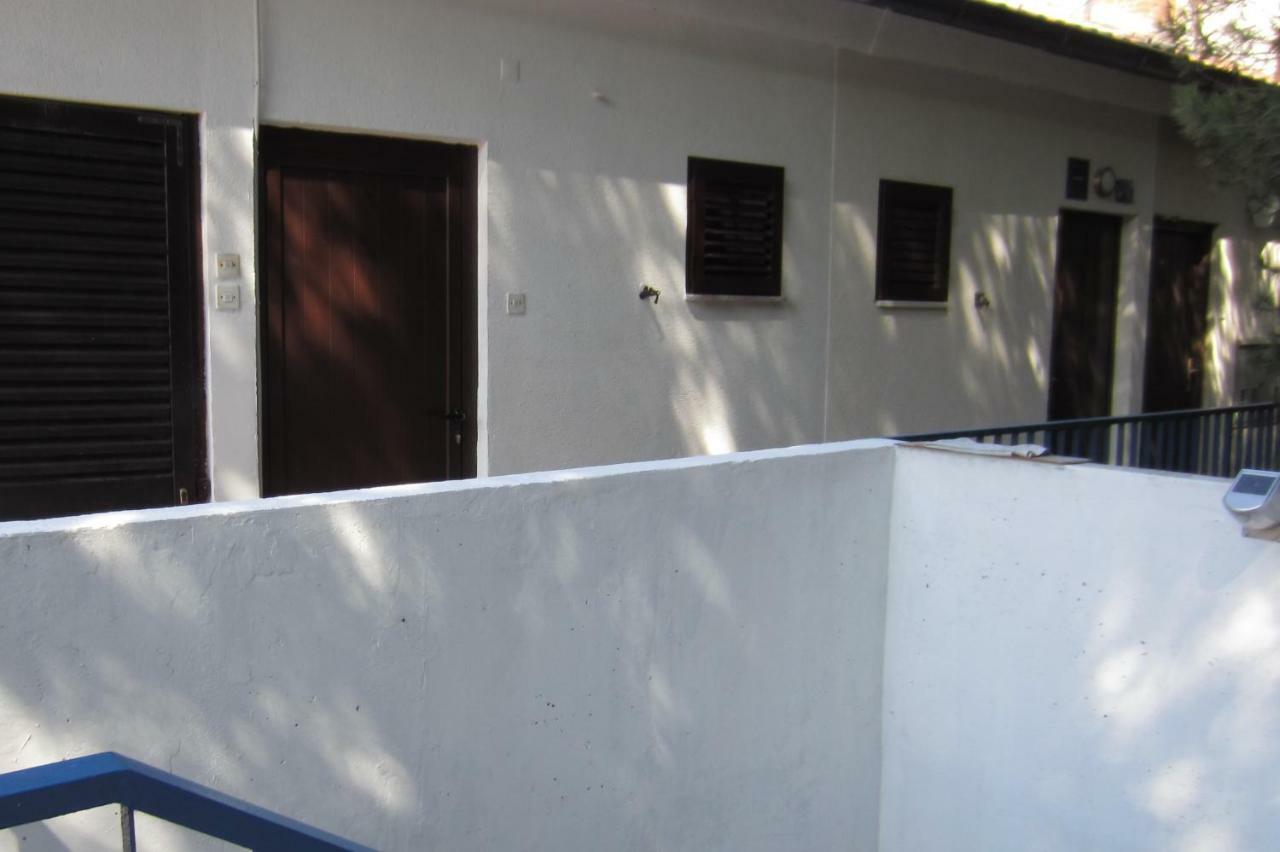 Apartman Valinor Miholascica Exterior photo
